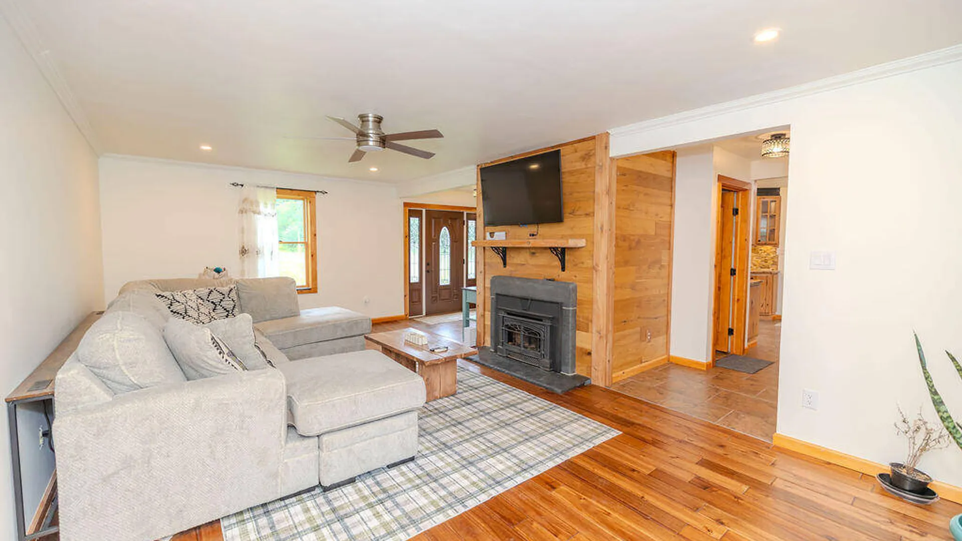 Property at 859 Putnam Road, Rotterdam, NY 12306 47