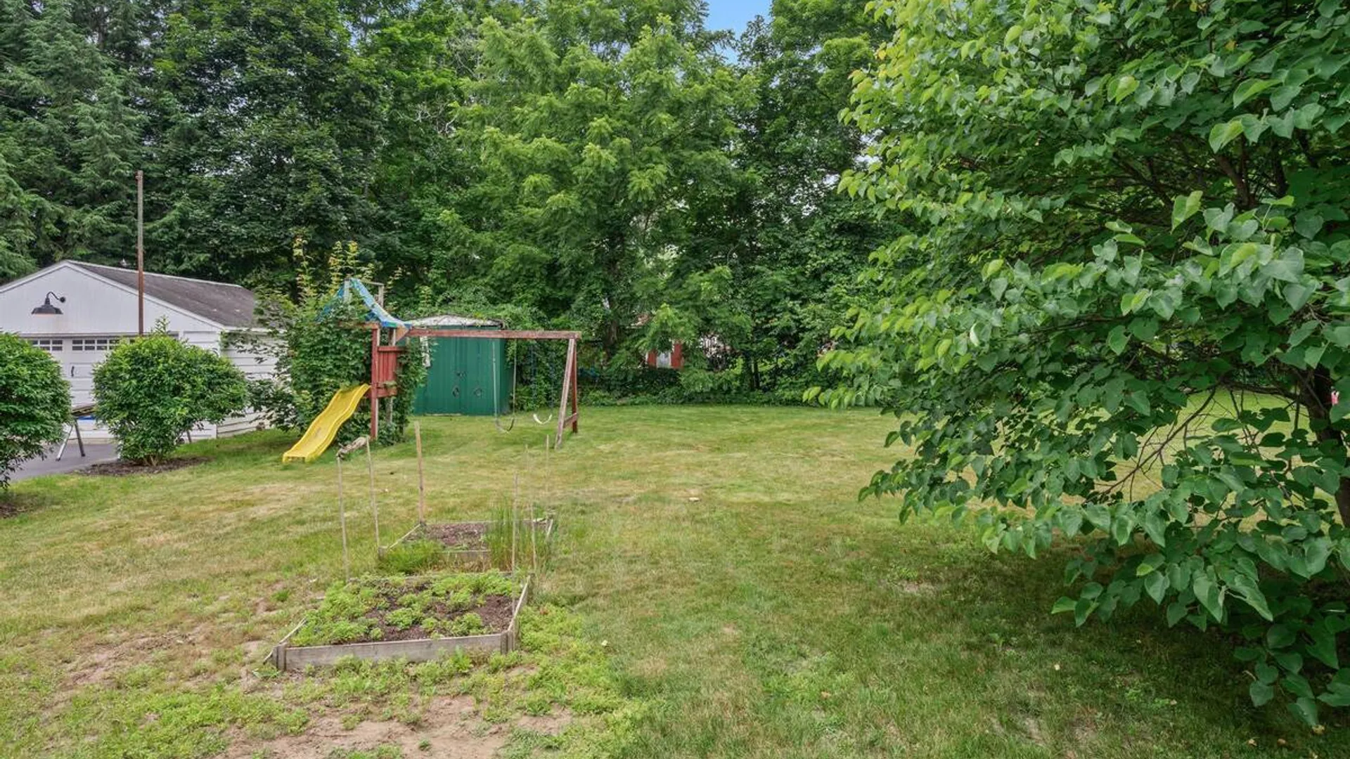 Property at 19 Knickerbocker Street, Ballston Spa, NY 12020 24