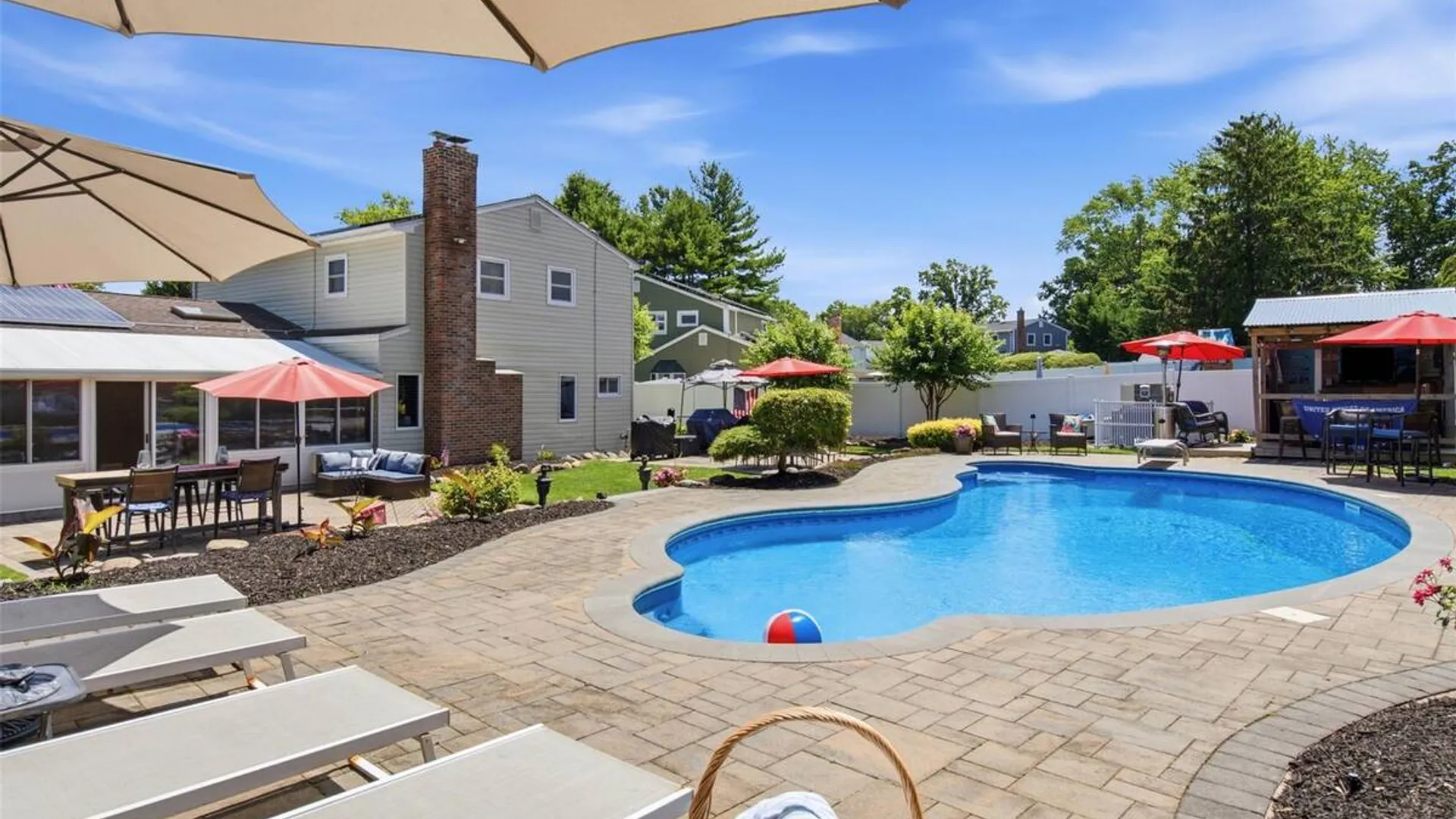 Property at 18 Executive Drive, Hauppauge, NY 11788 35