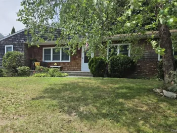 Property at 34 Barrett Avenue, Bayport, NY 11705