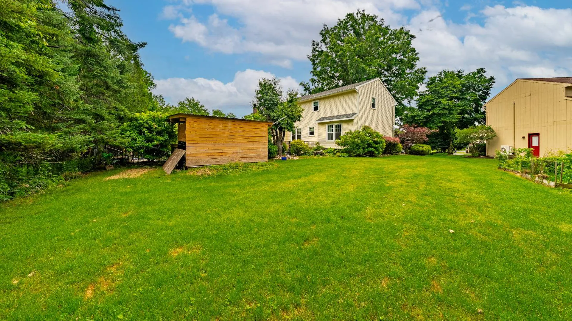 Property at 33 Sheffield Drive, Delmar, NY 12054 35