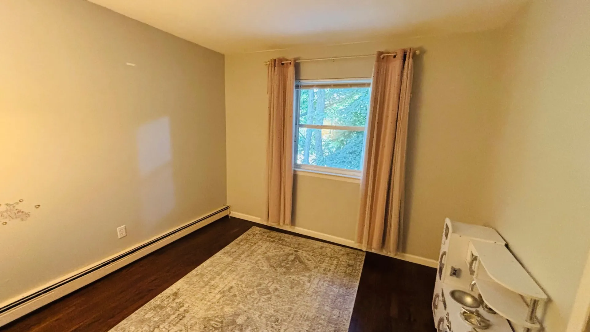 Property at 3 Altamont av, Sea Cliff, NY 11579 24