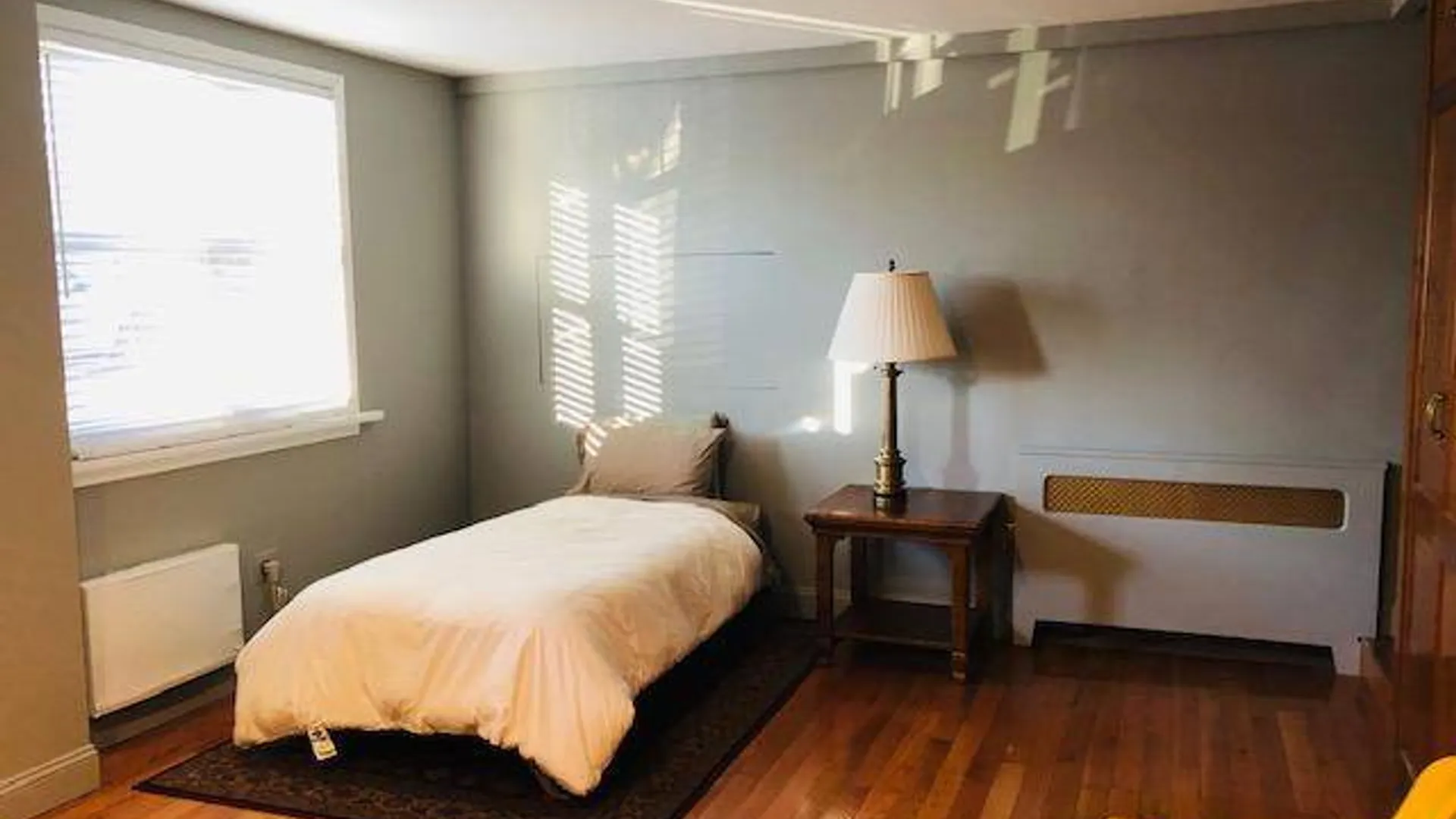 Property at 1 King St, Glen Head, NY 11545 5