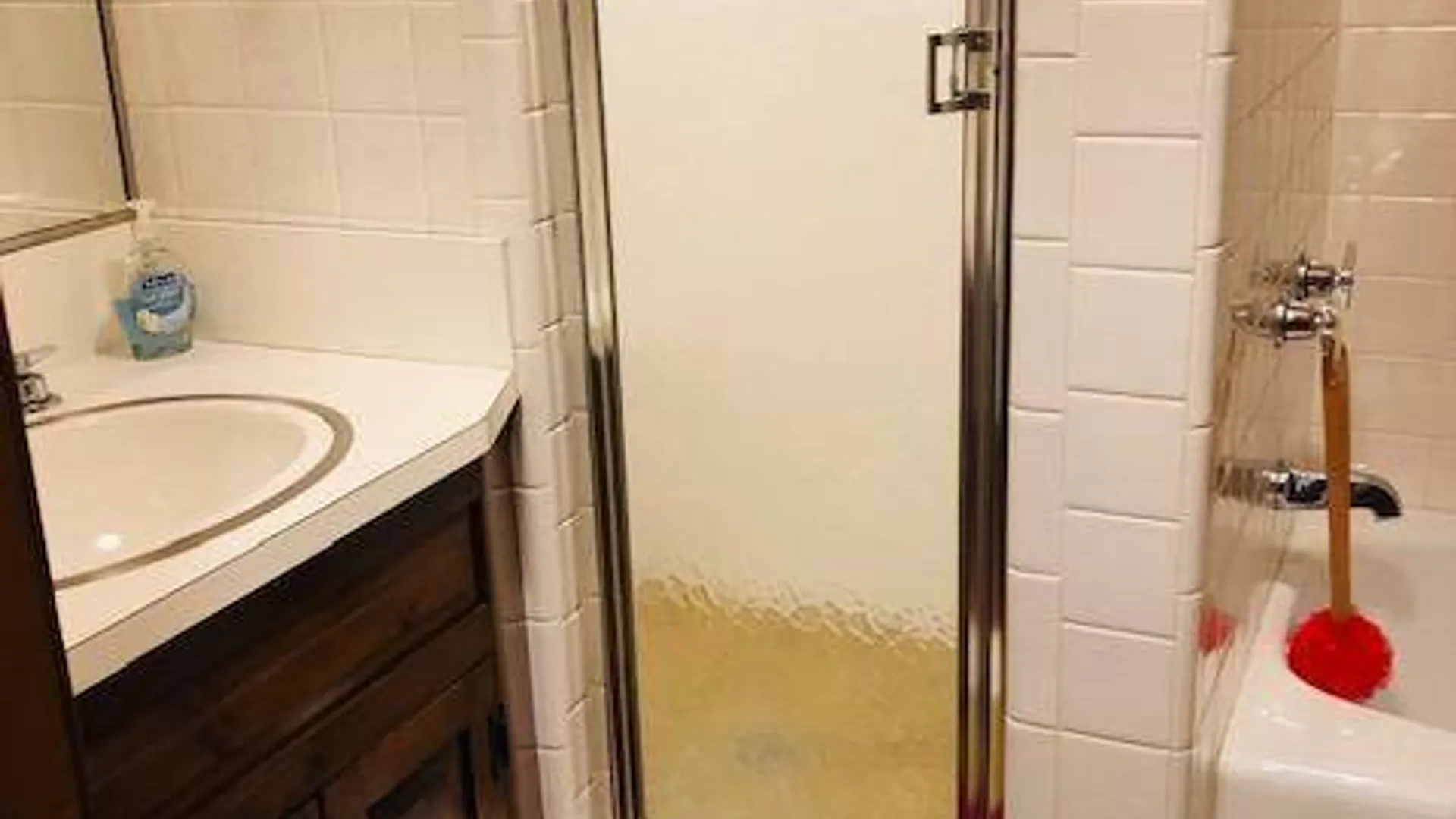 Property at 1 King St, Glen Head, NY 11545 7