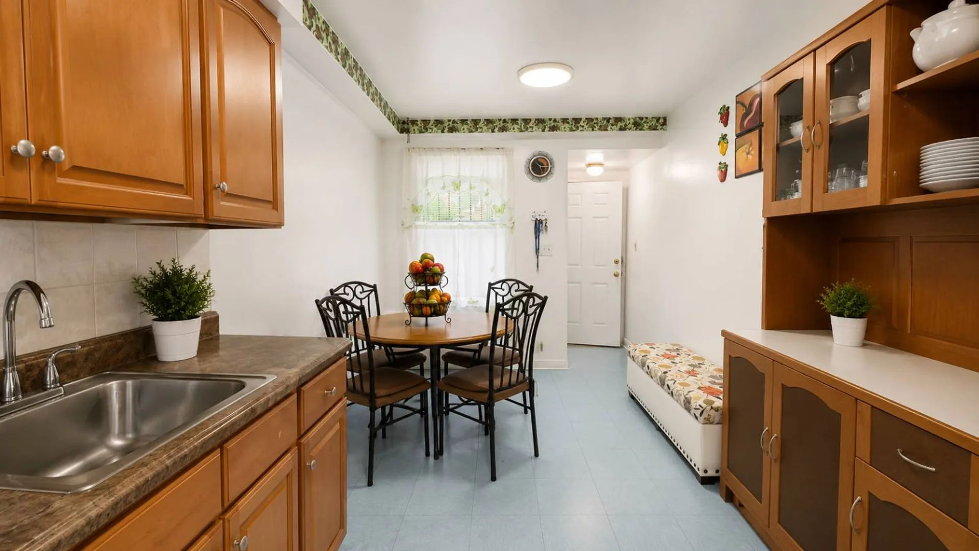 Property at 32-51 72nd St, Jackson Heights, NY 11370 4