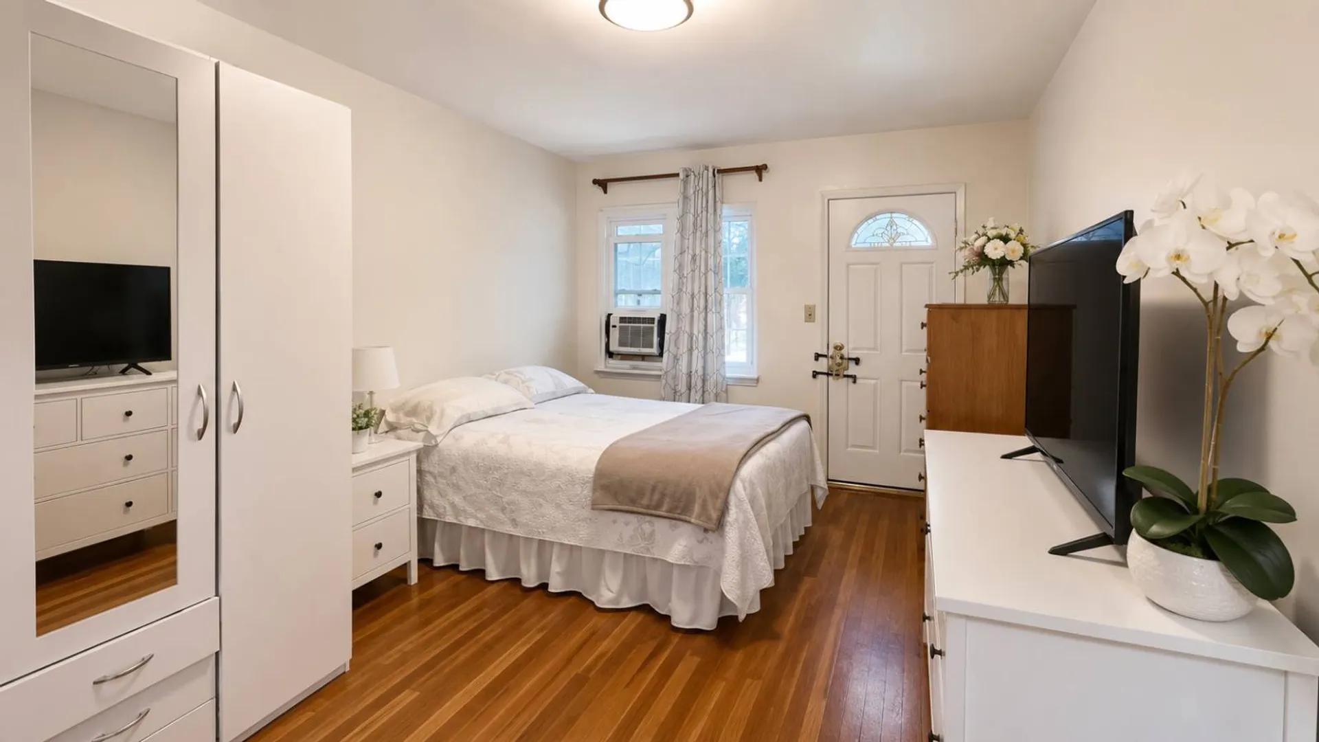Property at 32-51 72nd St, Jackson Heights, NY 11370 6