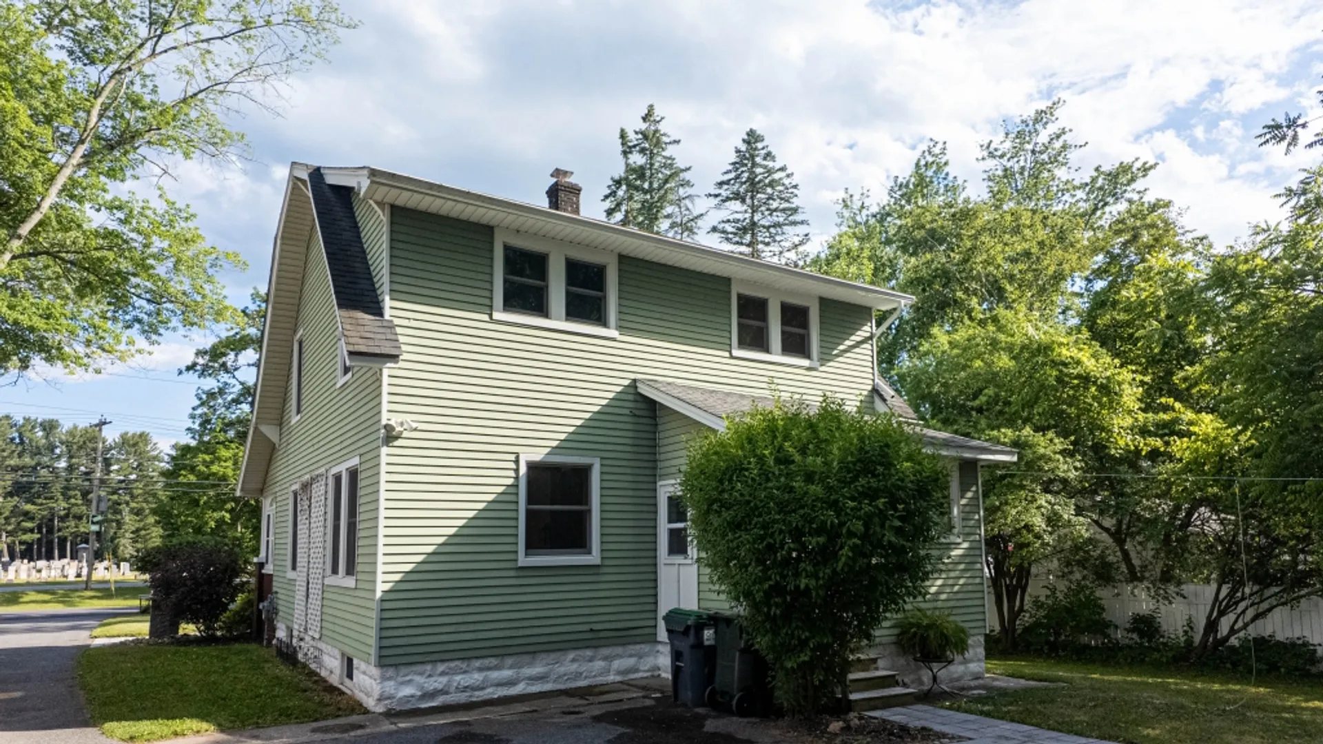 Property at 128 Putnam Rd, Schenectady, NY 12306 28