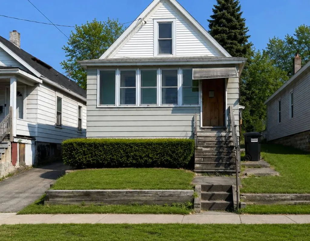 Property at 1421 Burnet Ave, Syracuse, NY 13206