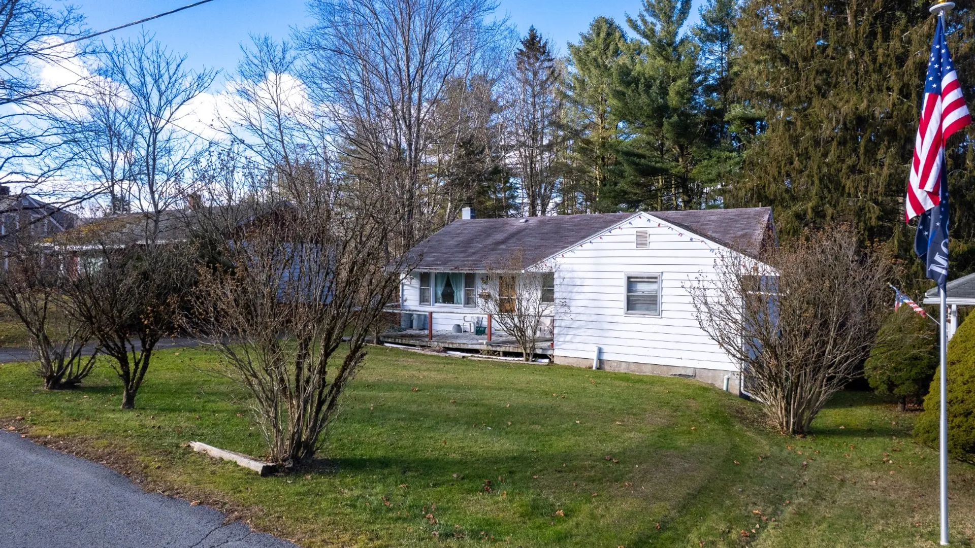 Property at 367 Pennsylvania Ave, Hancock, NY 13783 3