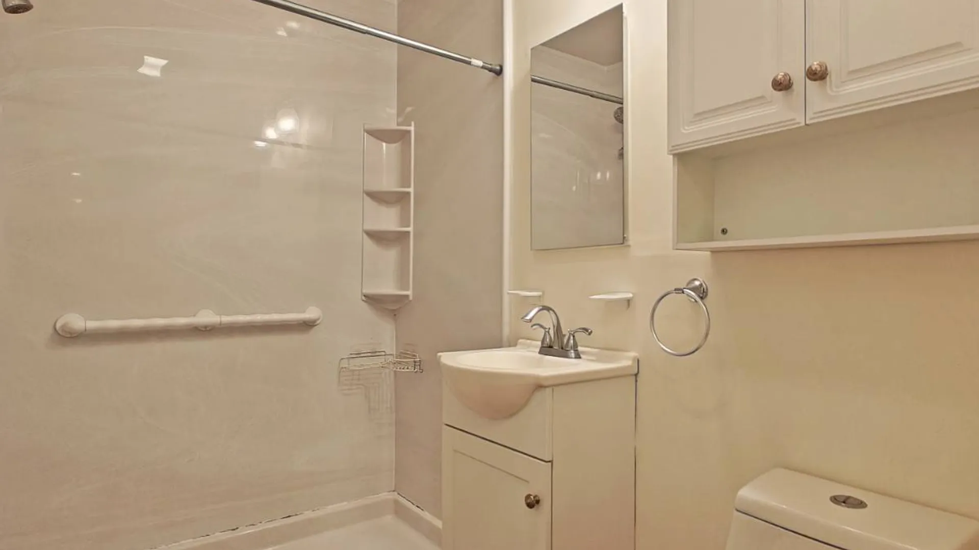 Property at 15 Grenada Crescent, White Plains, NY 10603 9