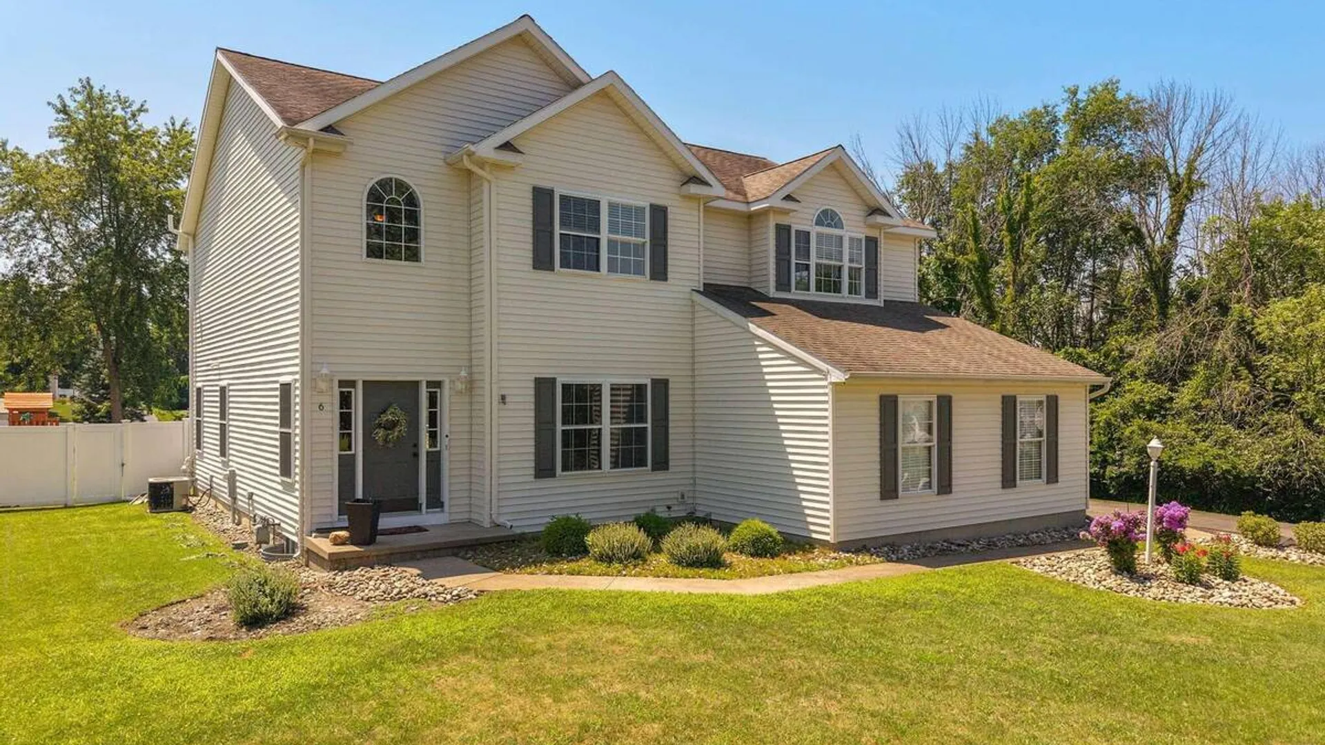 Property at 6 Mallard Drive, Clifton Park, NY 12148 2