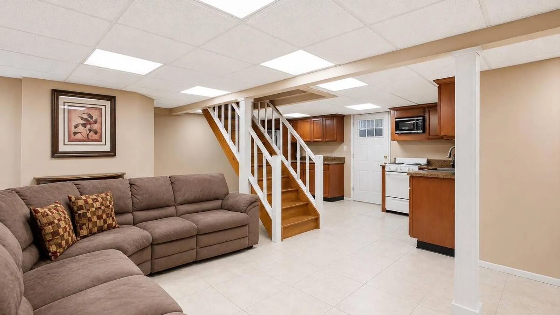 Property at 72 Dix Highway, Dix Hills, NY 11746 17