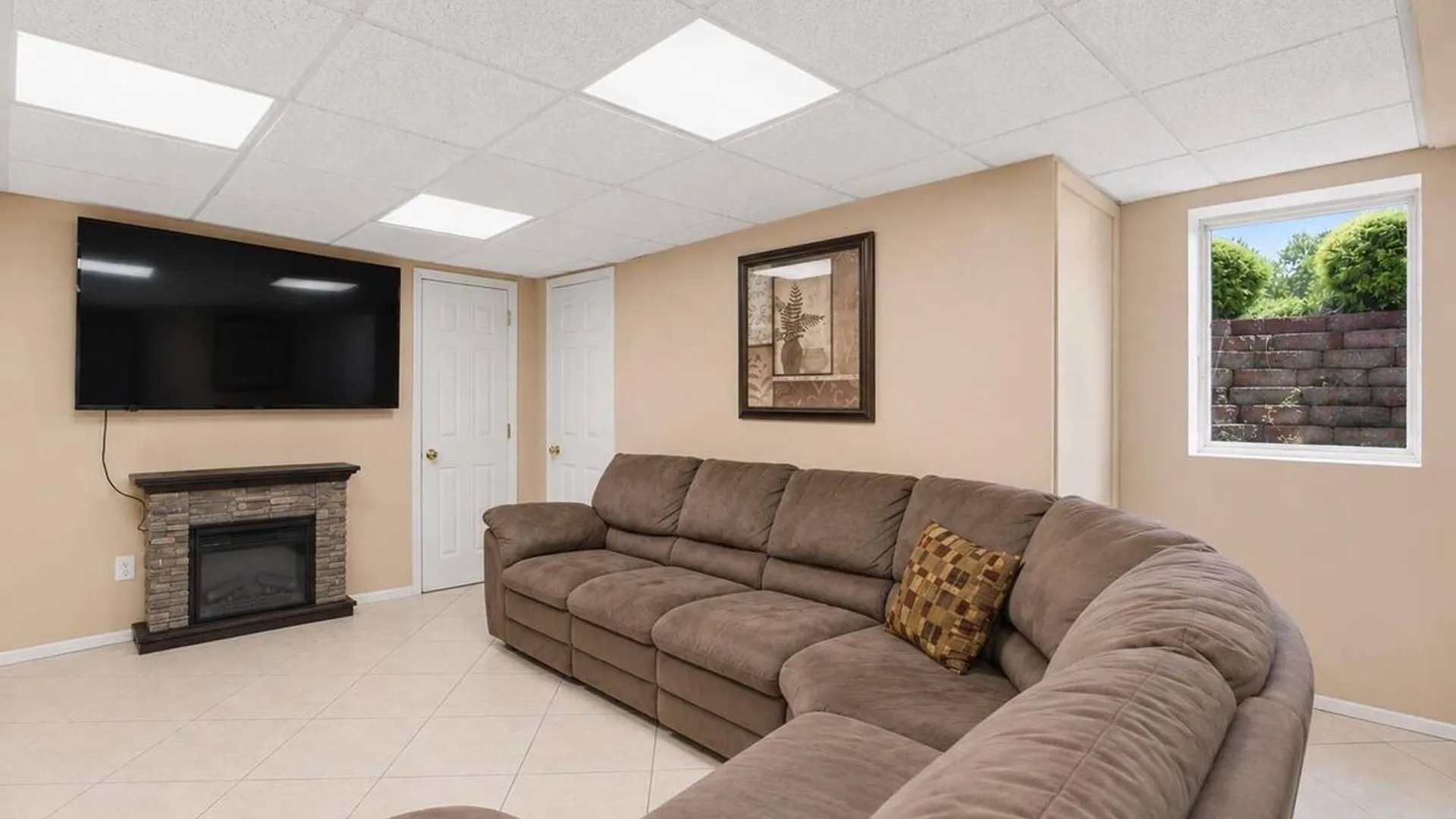Property at 72 Dix Highway, Dix Hills, NY 11746 18