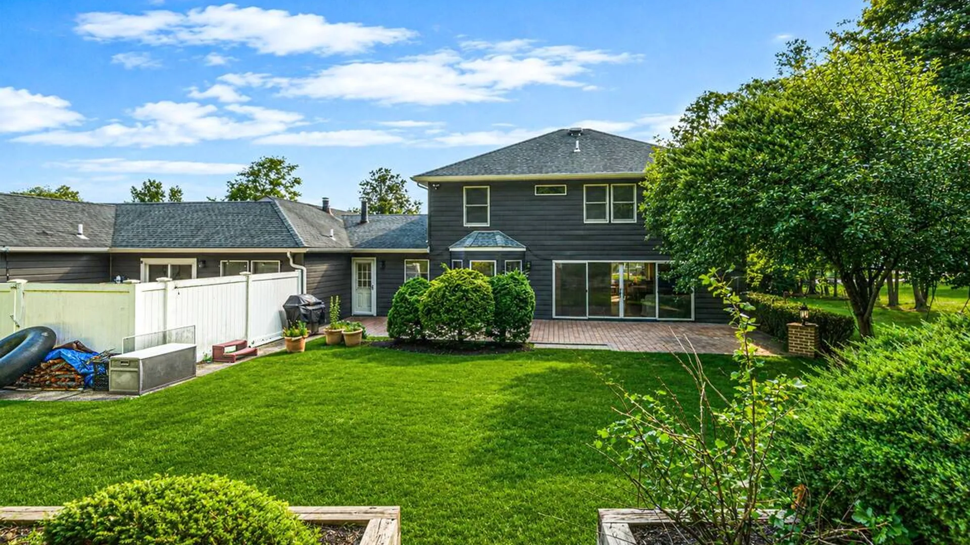 Property at 10 Springmeadow Drive, Kings Park, NY 11754 44