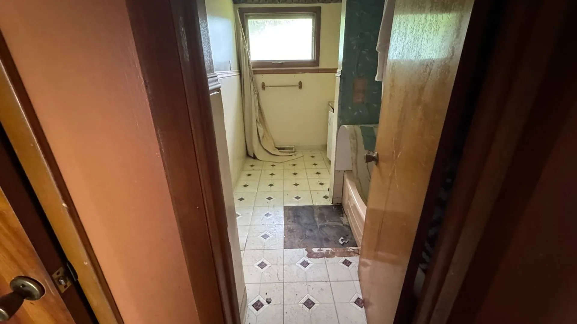 Property at 188 Ballantyne Rd, Syracuse, NY 13205 6