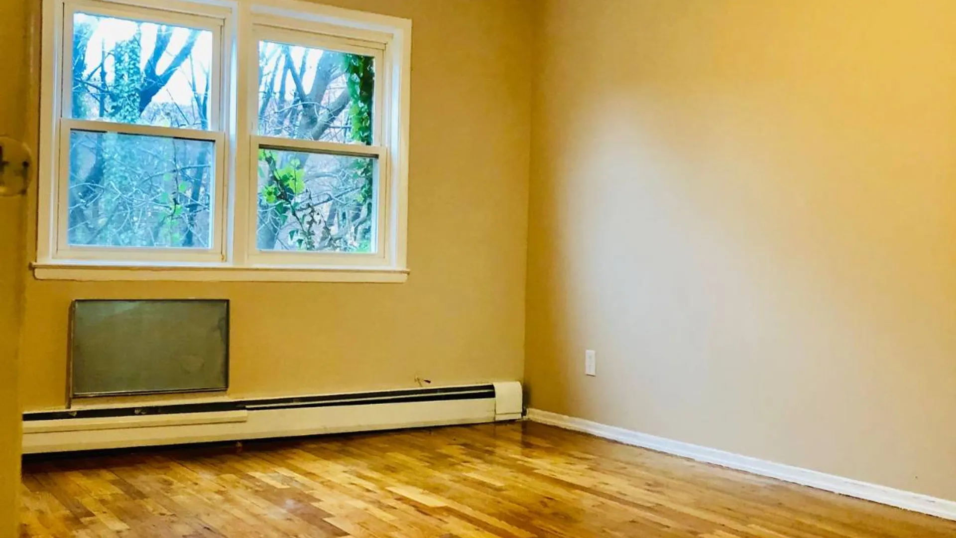 Property at 135-32 82nd Ave, BRIARWOOD, NY 11435 8