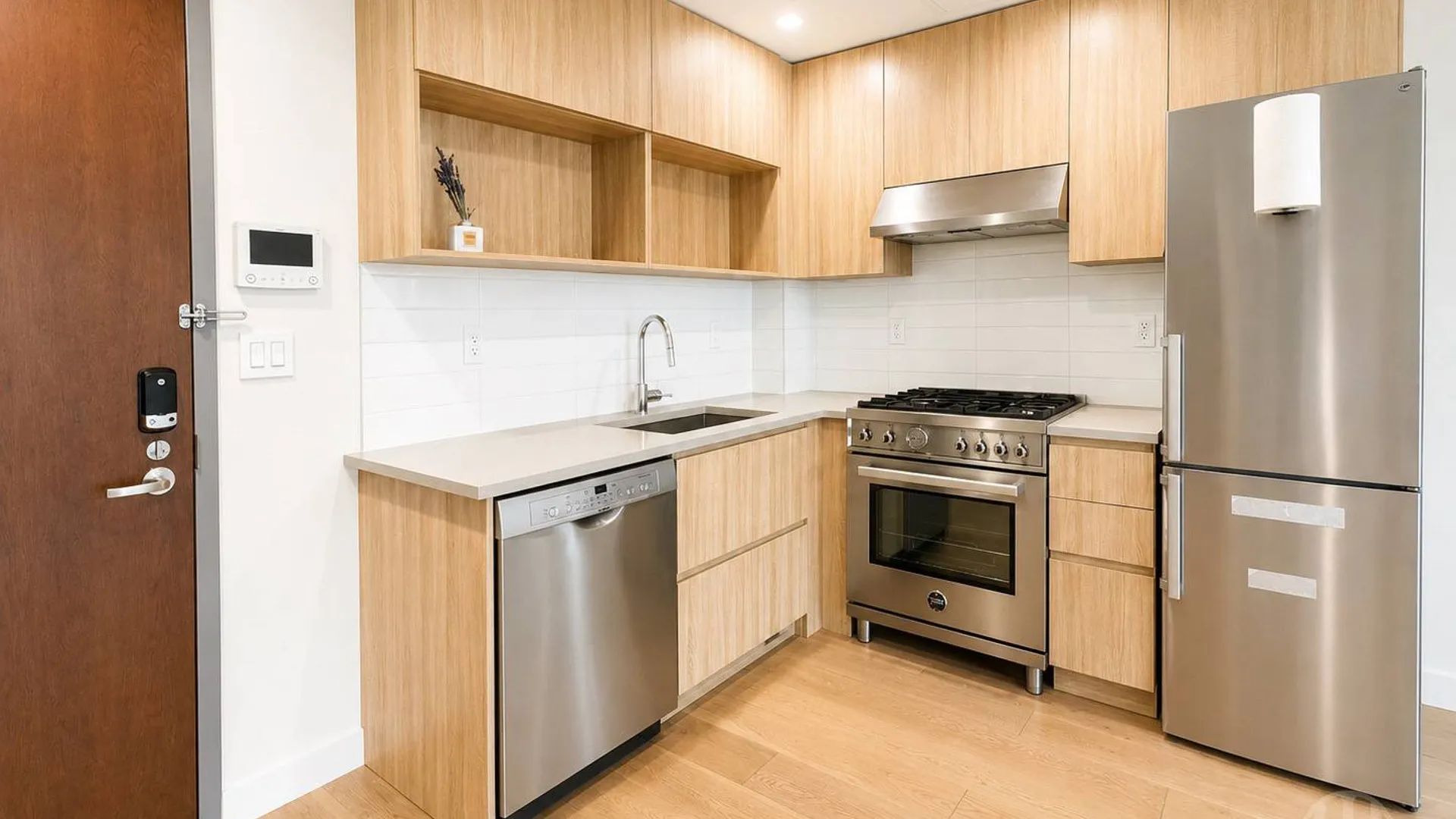 Property at 14 -33 31st Ave, Queens, NY 11106 5