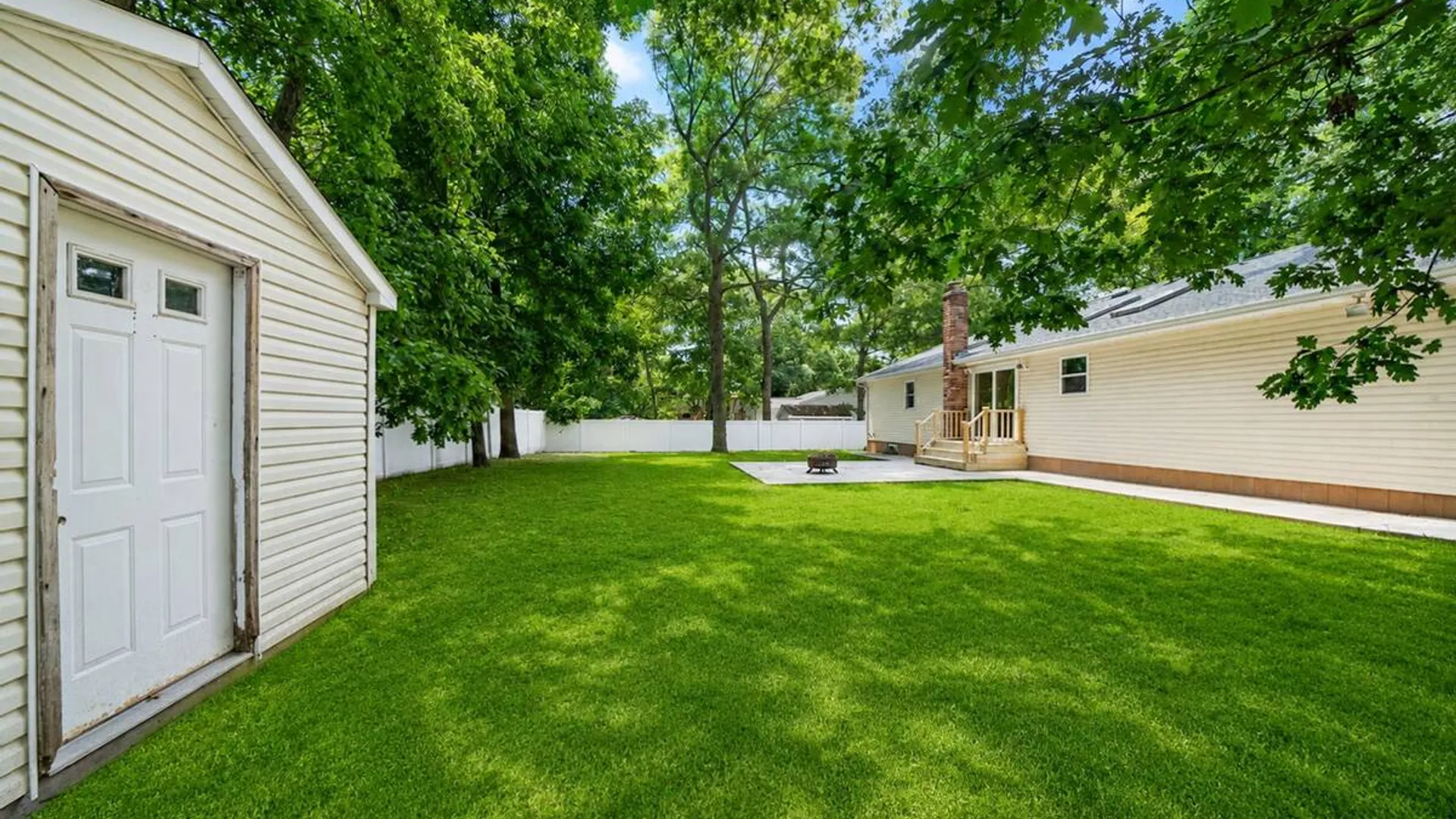 Property at 25 Heston Road, Shirley, NY 11967 9