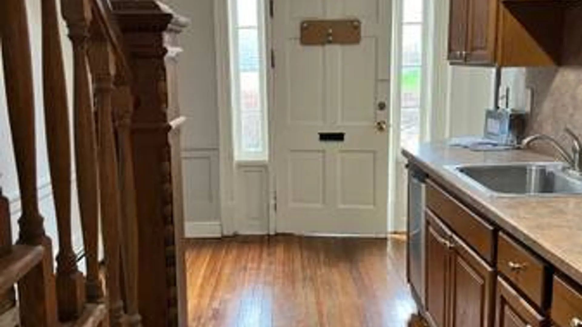 Property at 3 Washington Ave, Schenectady, NY 12305 4