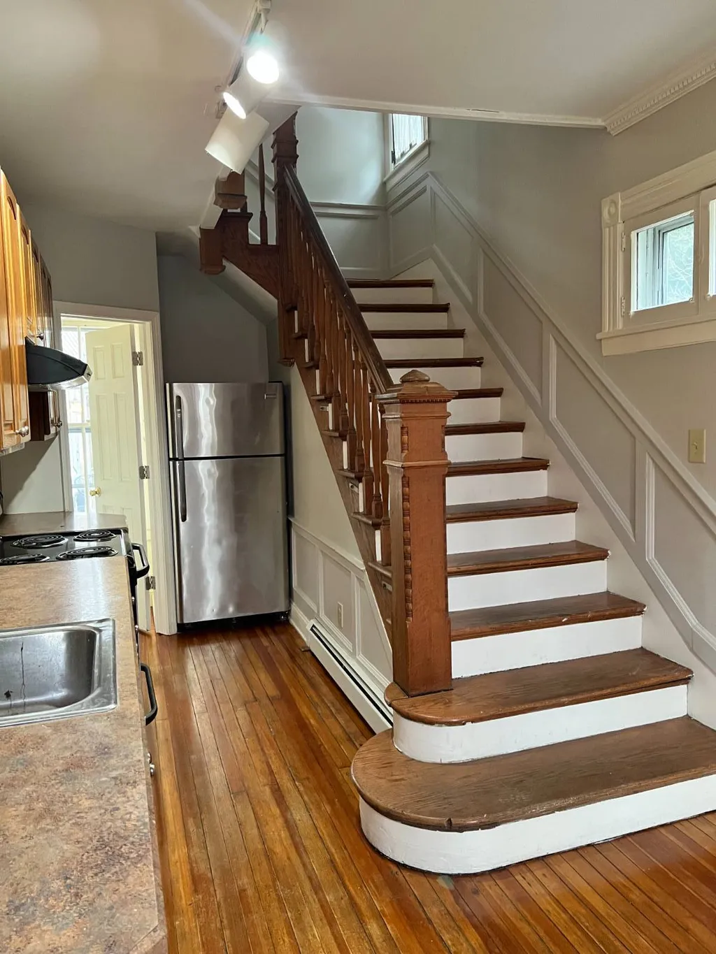 Property at 3 Washington Ave, Schenectady, NY 12305