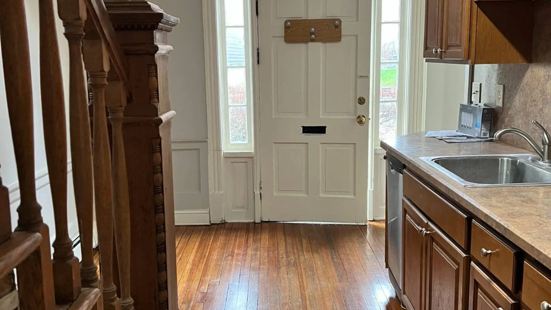 Property at 3 Washington Ave, Schenectady, NY 12305 5