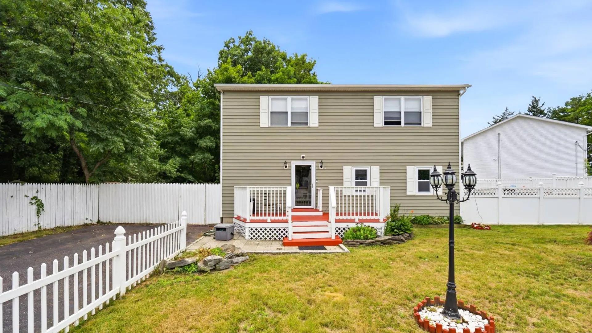 Property at 14 NEVADA RD, West Babylon, NY 11704 2