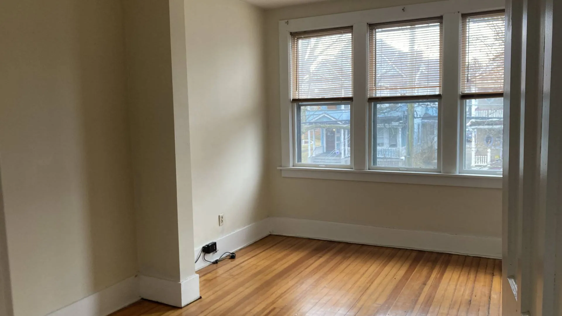 Property at 1049 Park Ave, Schenectady, NY 12308 4