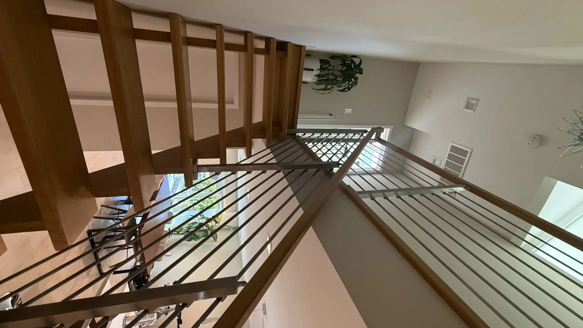 Property at 15 Gateway Dr, Staten Island, NY 10304 9