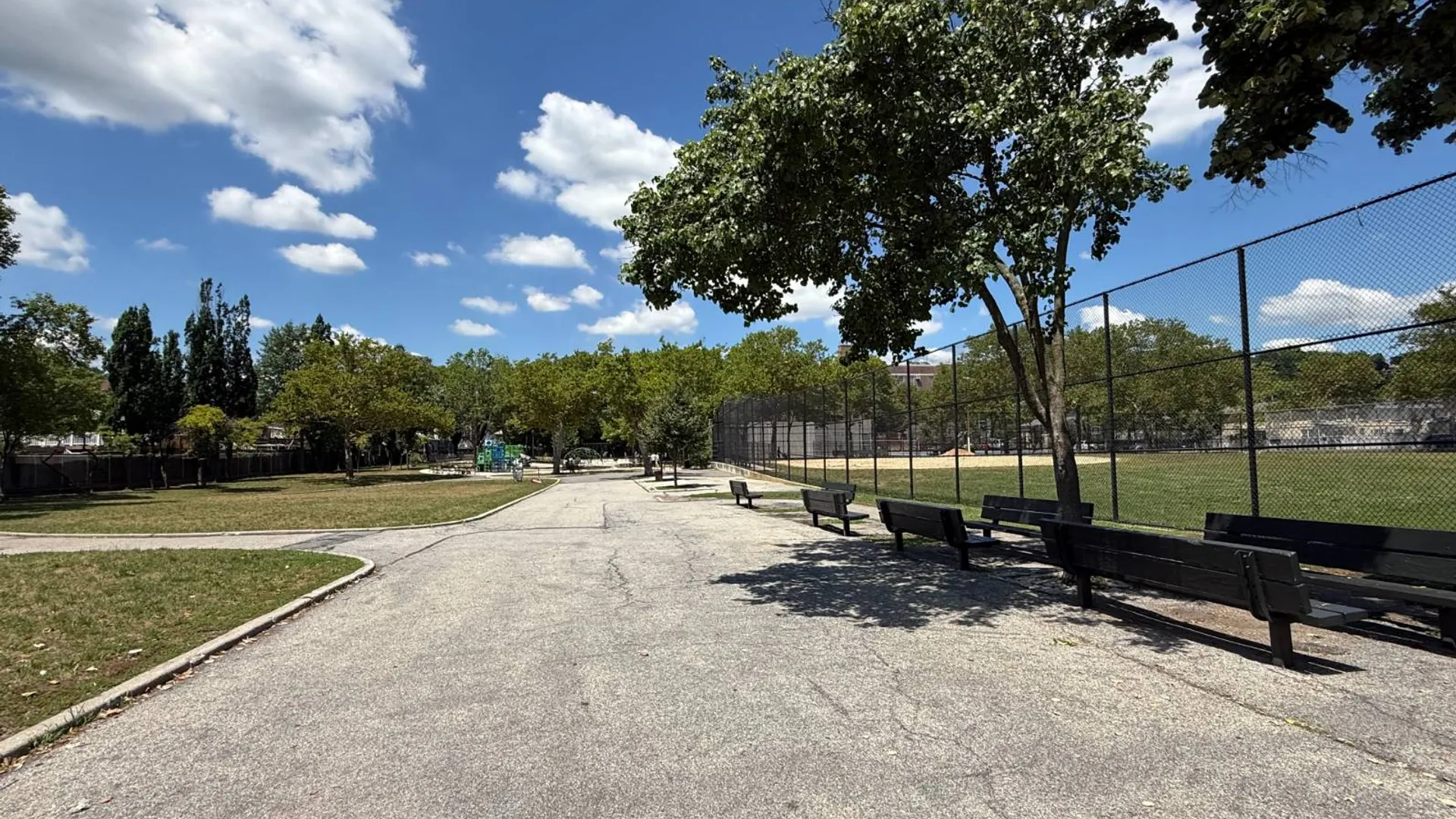 Property at 15 Gateway Dr, Staten Island, NY 10304 27