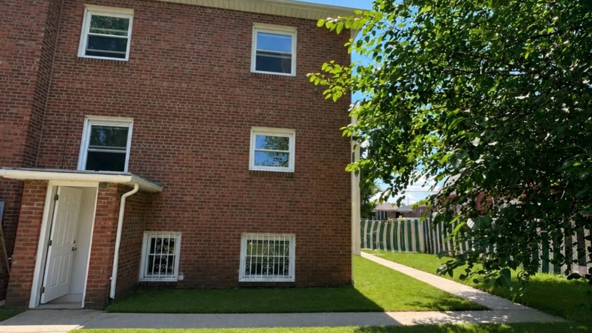Property at 15043 21 ave, Whitestone, NY 11357 16