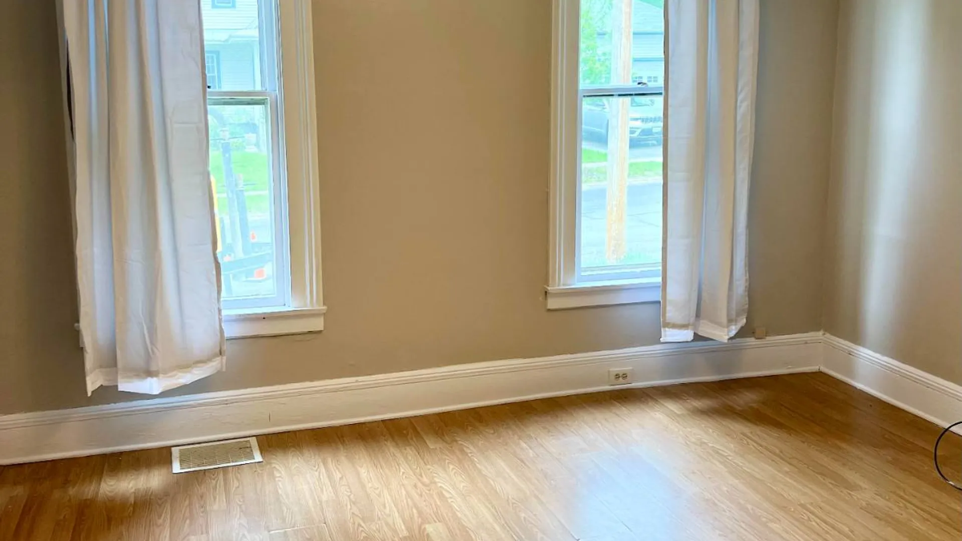 Property at 300 S William Street, Johnstown, NY 12095 6