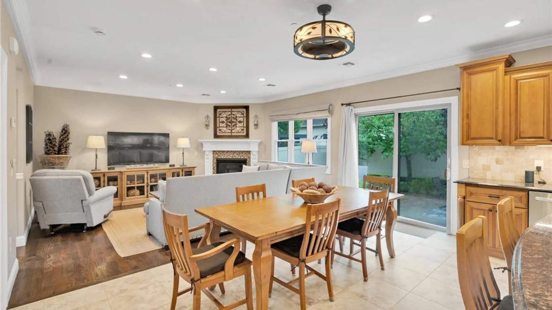 Property at 22 Cheshire Pl, Staten Island, NY 10301 7