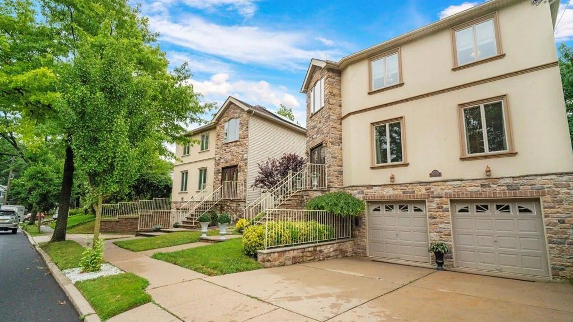 Property at 22 Cheshire Pl, Staten Island, NY 10301 24