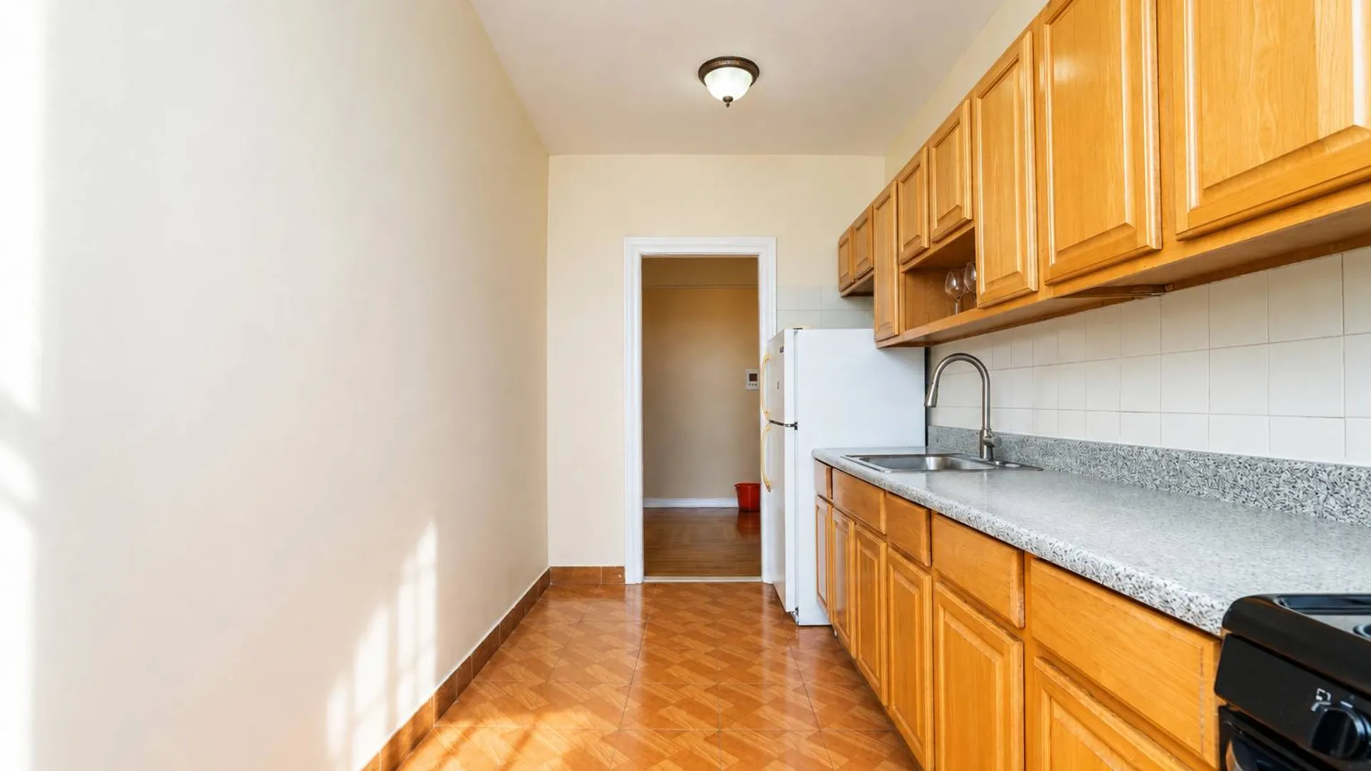 Property at 303 Ave P, Brooklyn, NY 11204 16