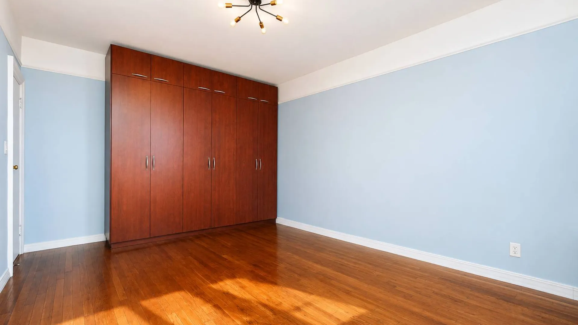 Property at 303 Ave P, Brooklyn, NY 11204 15