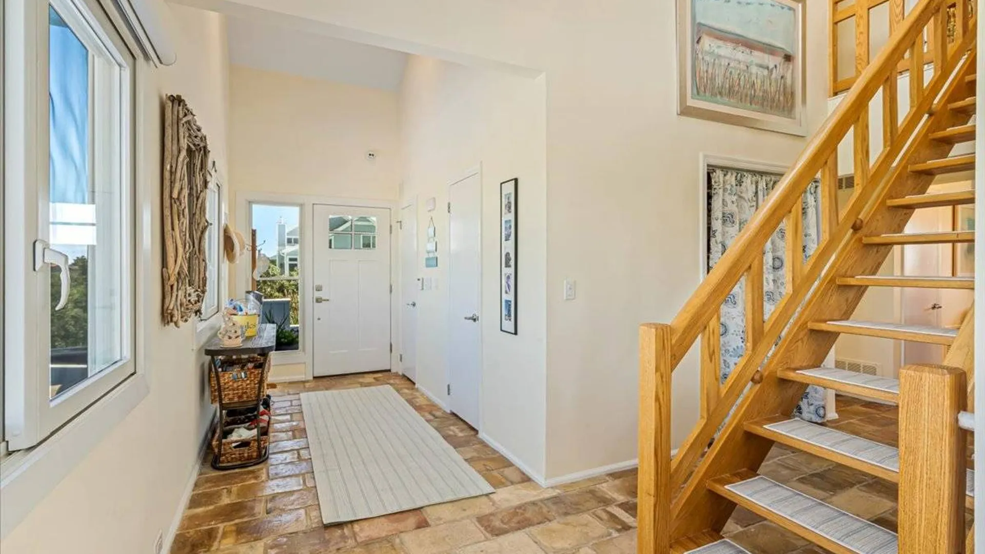 Property at 556 DUNE RD, Westhampton, NY 11977 6