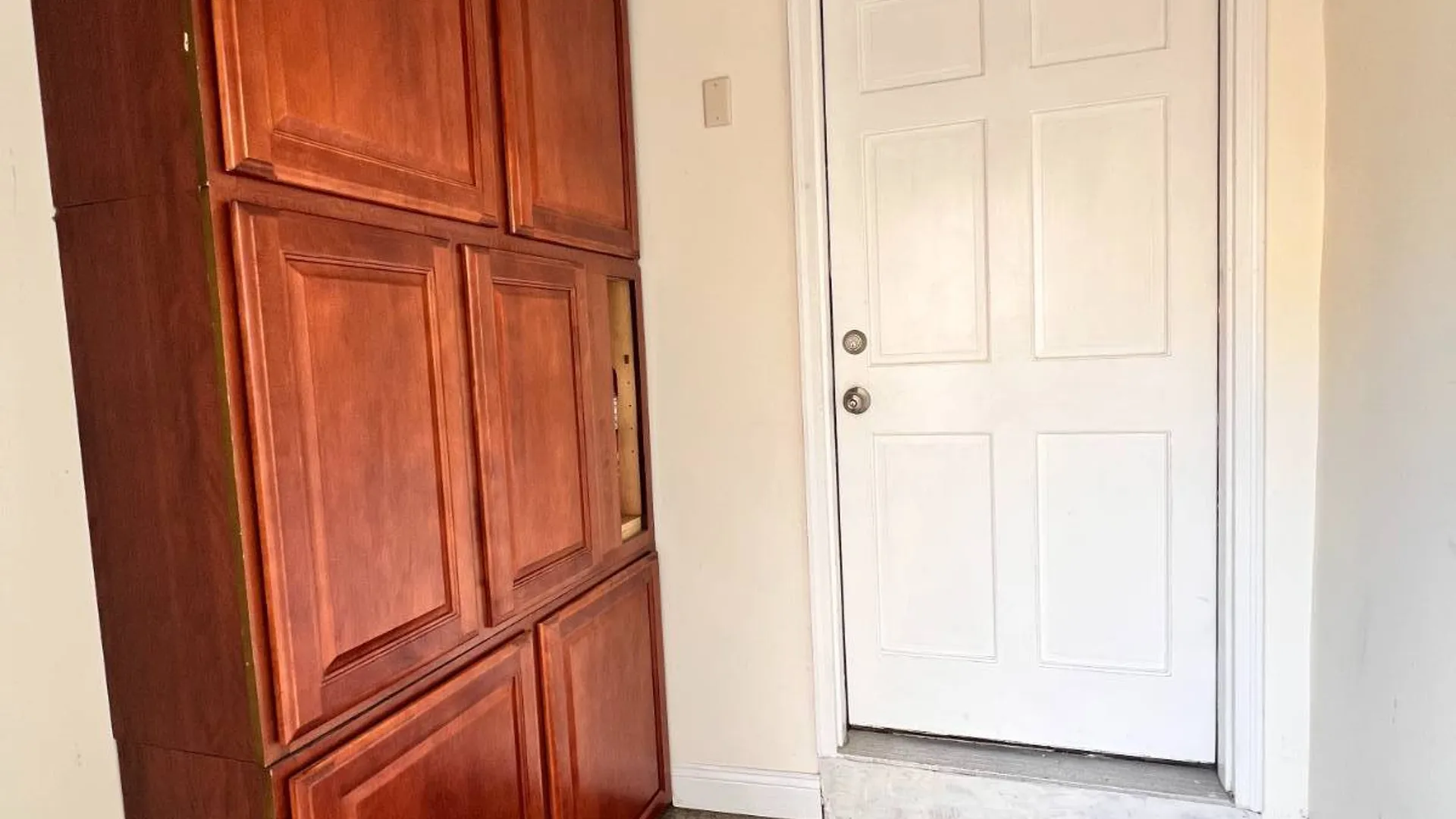 Property at 10 Washington Ave, Schenectady, NY 12305 15