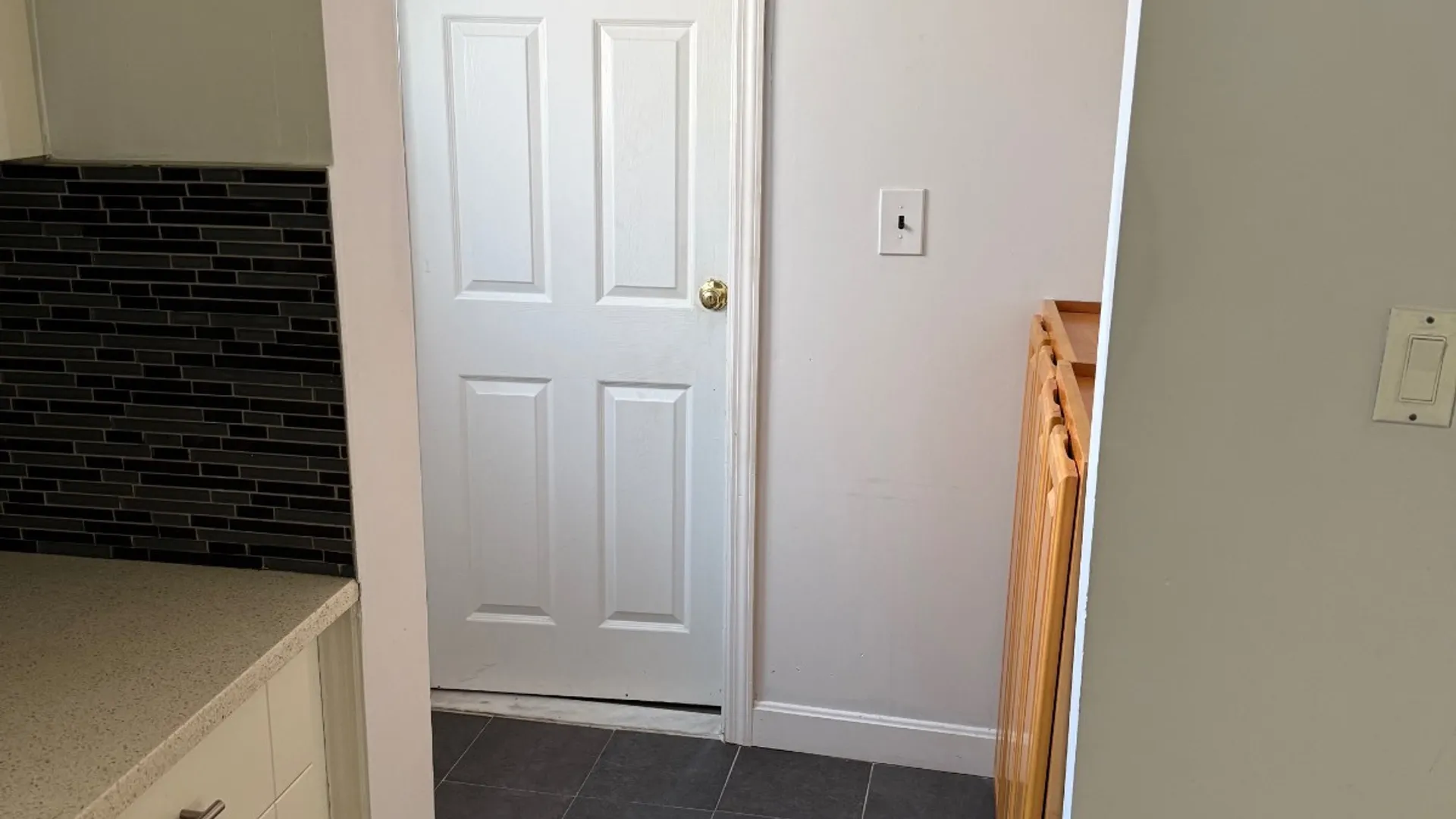Property at 171 Liberty ave, Staten Island, NY 10305 10