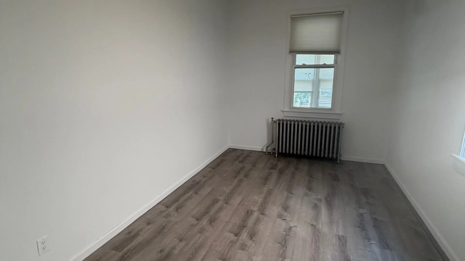 Property at 171 Liberty ave, Staten Island, NY 10305 11