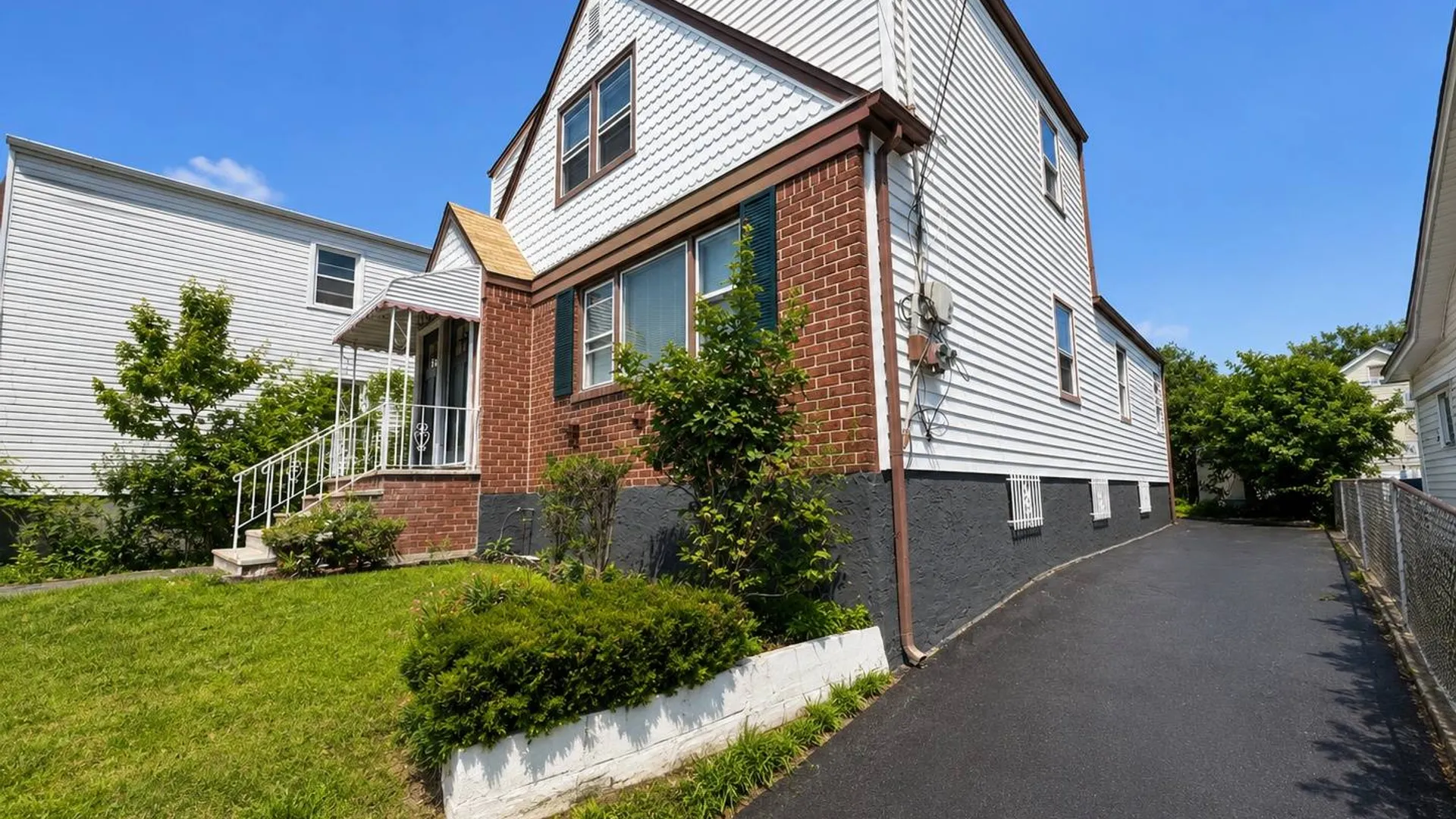 Property at 146-25 177 st, Jamaica, NY 11434 3