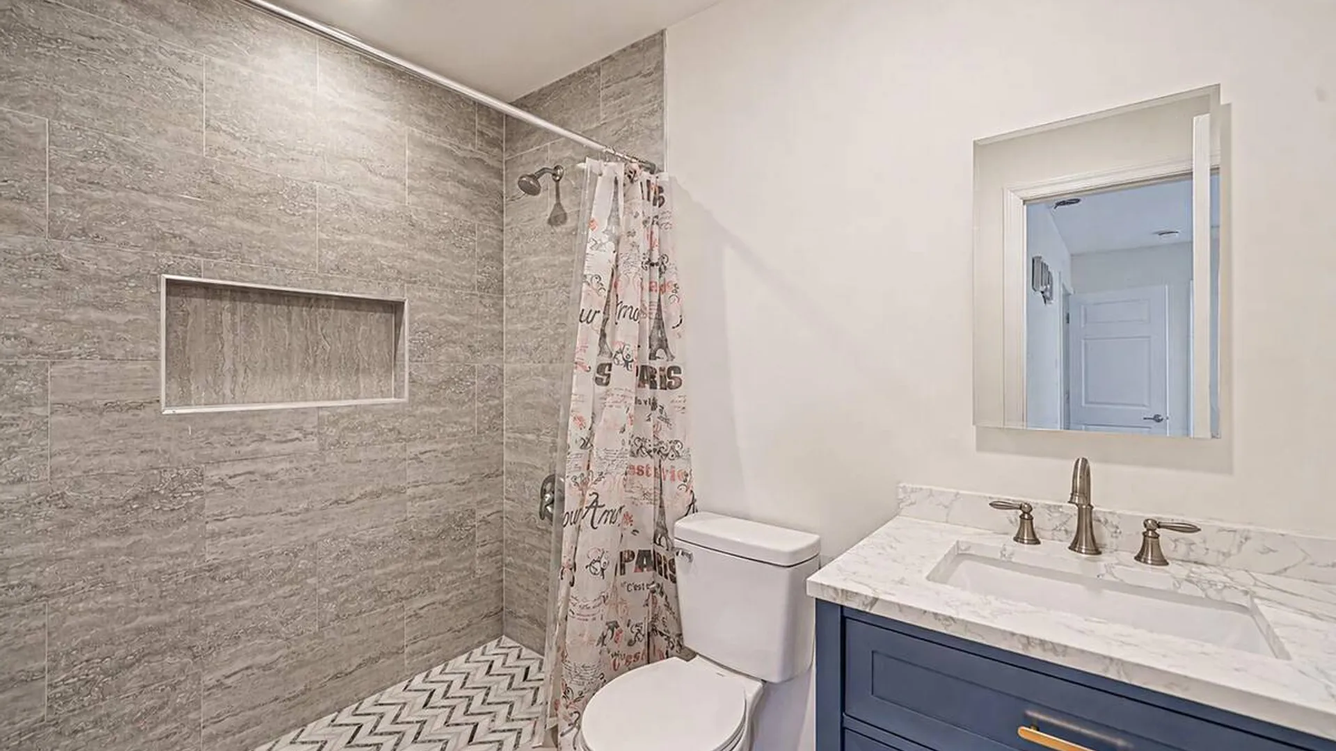 Property at 48 Hillside Avenue, Patchogue, NY 11772 12