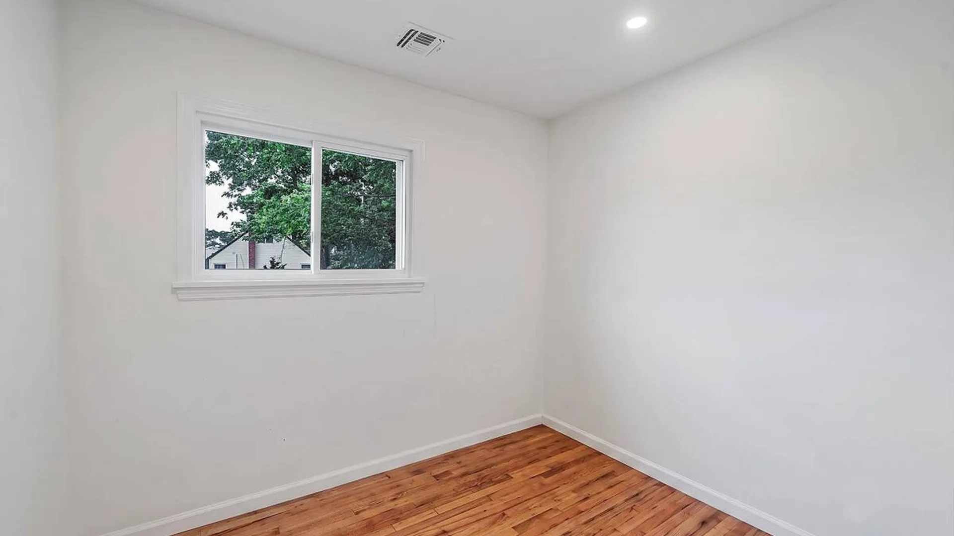Property at 48 Hillside Avenue, Patchogue, NY 11772 17