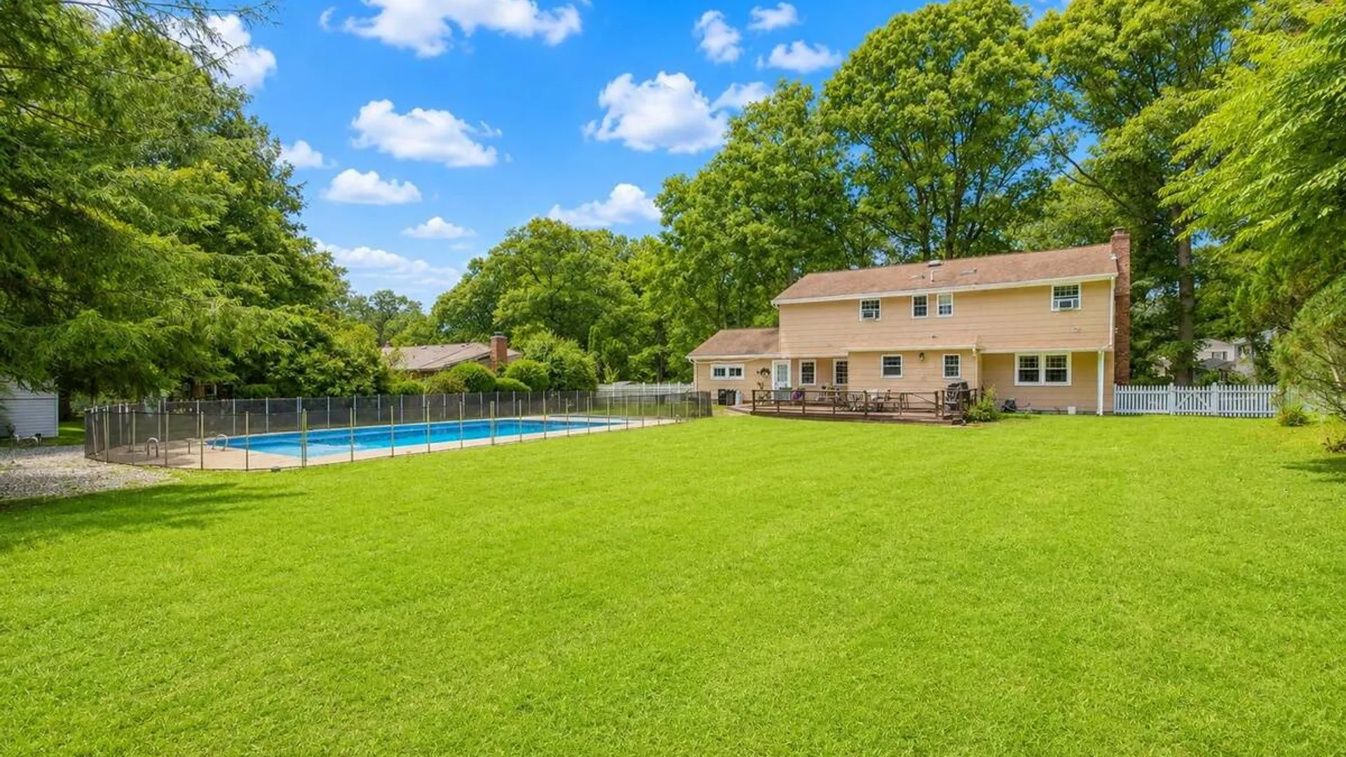 Property at 12 Princeton Drive, Dix Hills, NY 11746 20