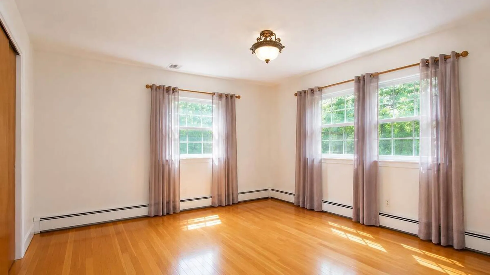 Property at 12 Princeton Drive, Dix Hills, NY 11746 7