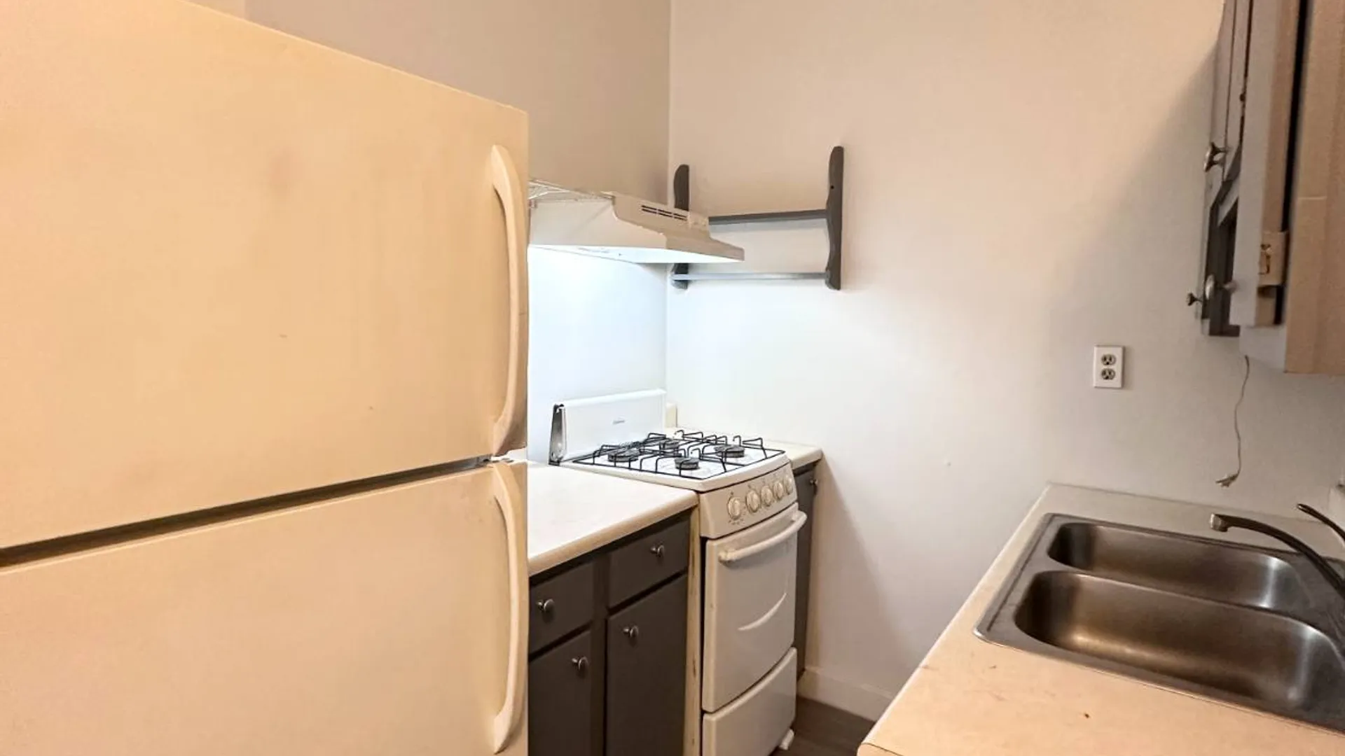 Property at 34 Washington Street, Rensselaer, NY 12144 5