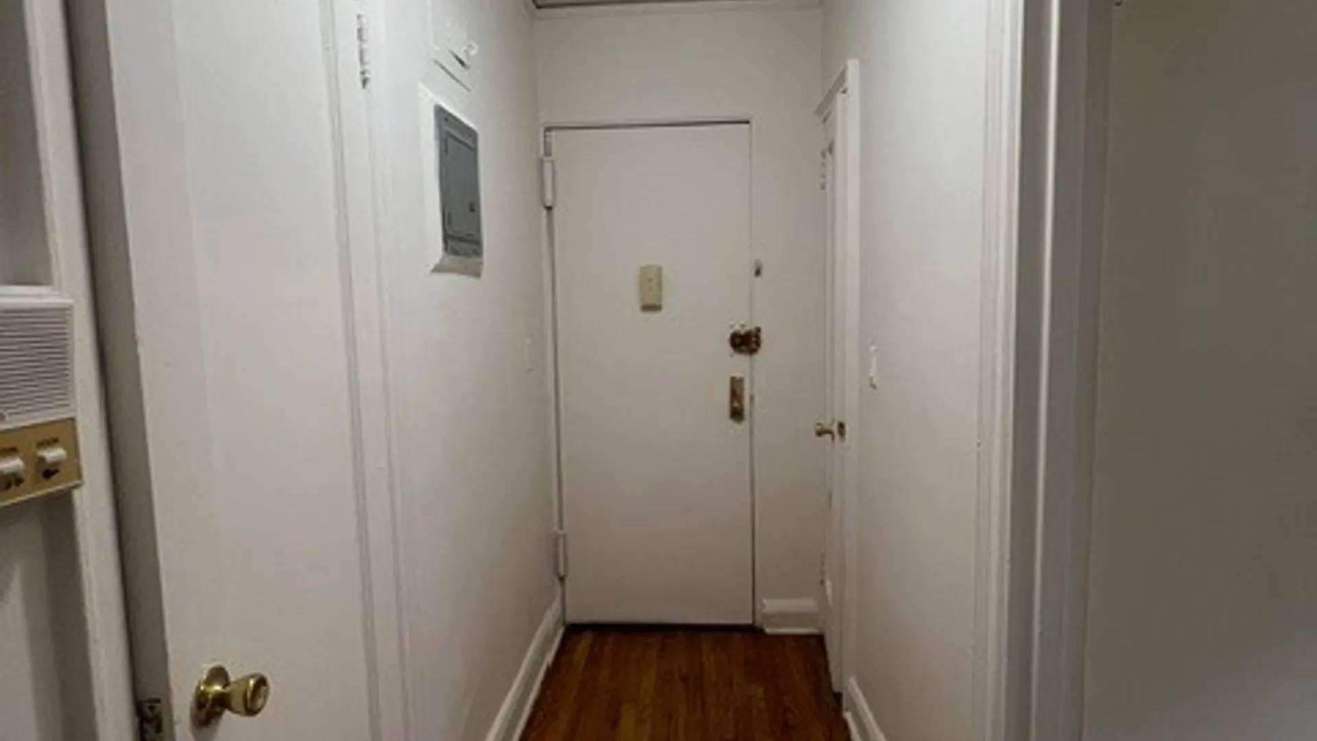 Property at 625 Gramatan Ave, Mt. Vernon, NY 10552 2