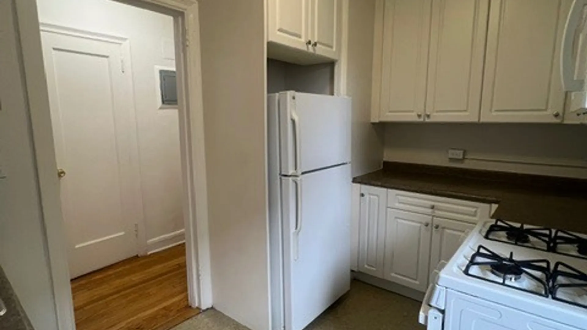 Property at 625 Gramatan Ave, Mt. Vernon, NY 10552 5