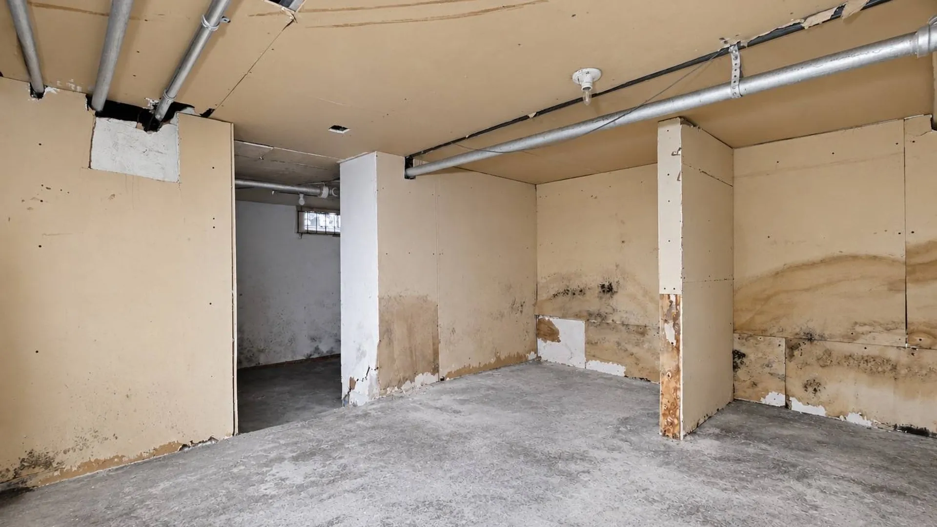 Property at 2221 Utica Ave, Brooklyn, NY 11234 10