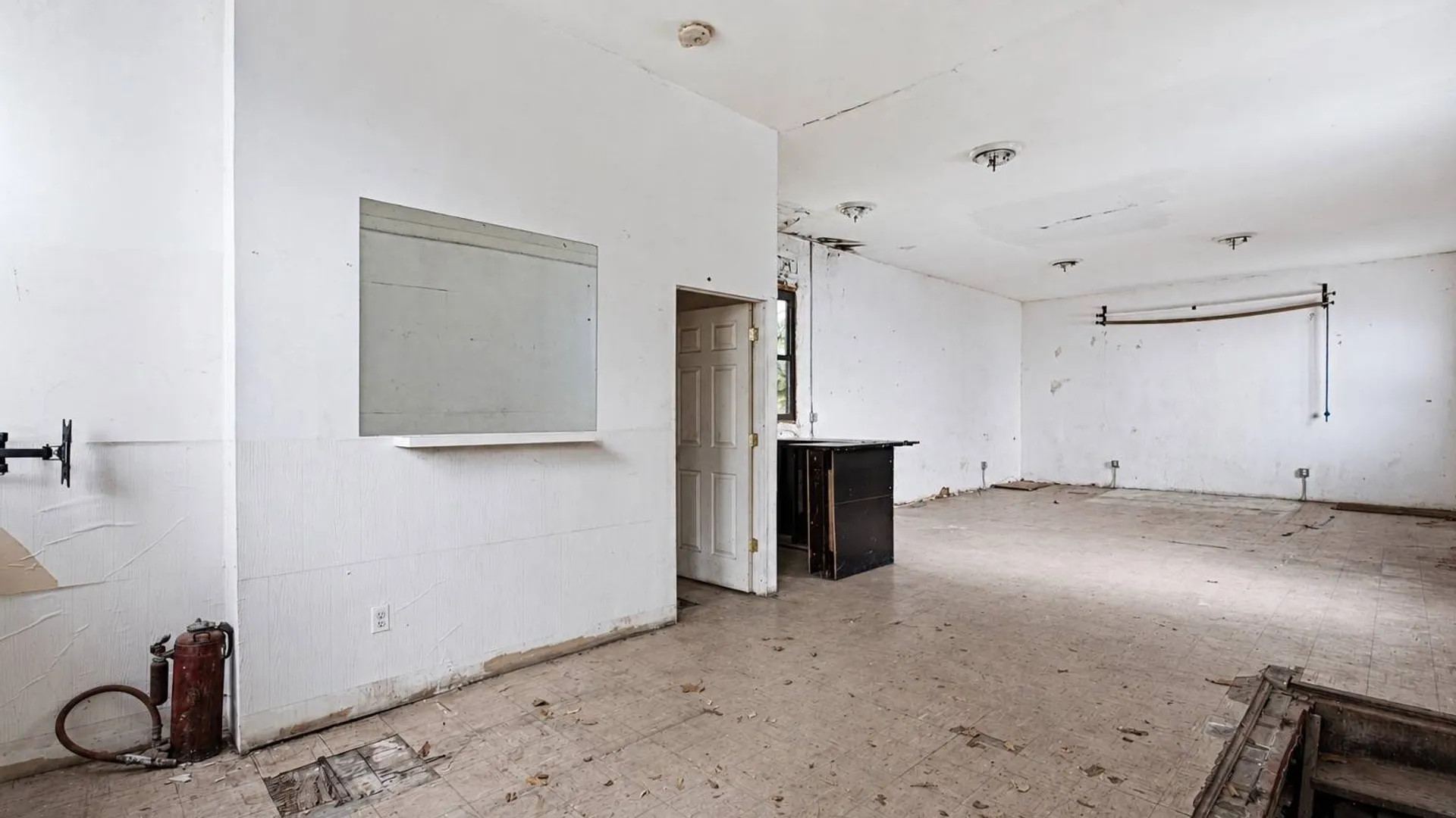 Property at 2221 Utica Ave, Brooklyn, NY 11234 13