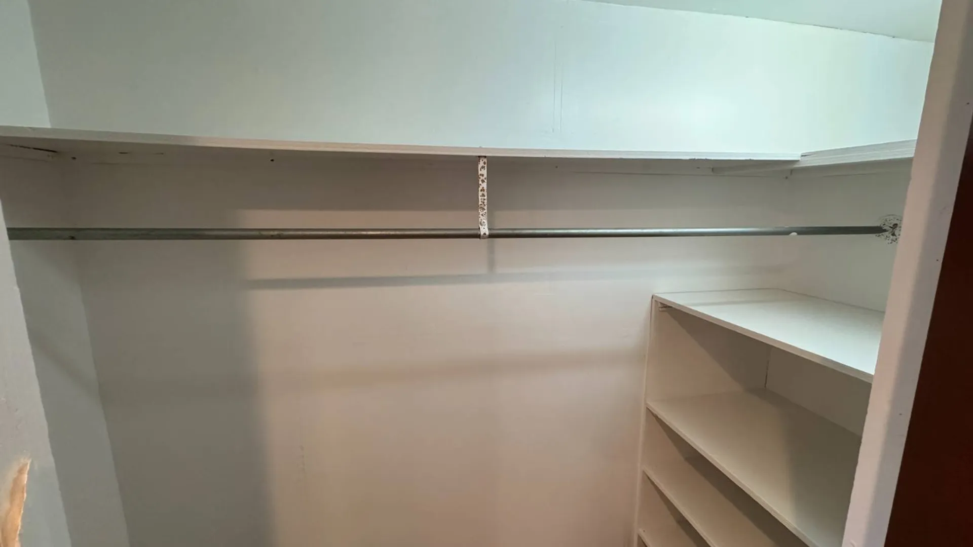 Property at 914 Pierce Ave, Bronx, NY 10462 13